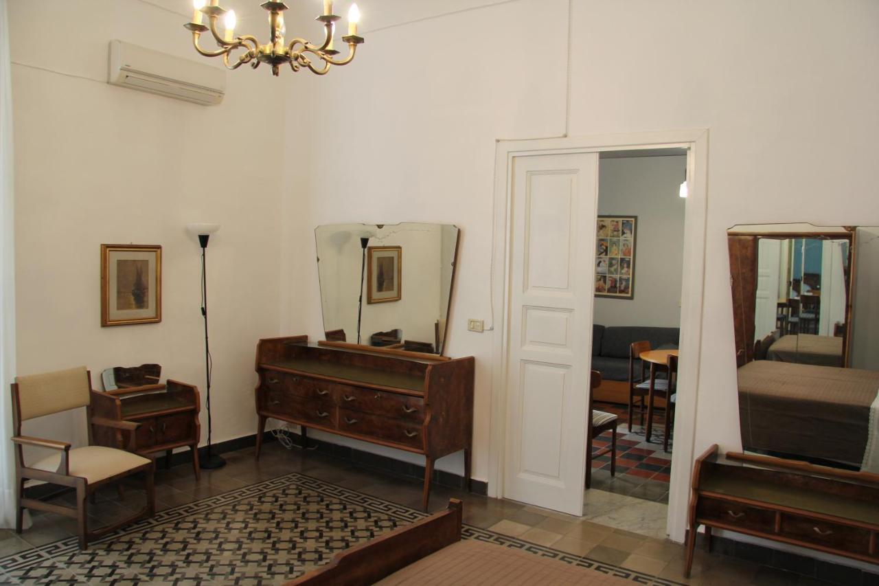 Casa Vacanza Icaros, Ortigia Hictoric Center, 200 Mt From The Beach 锡拉库扎 外观 照片