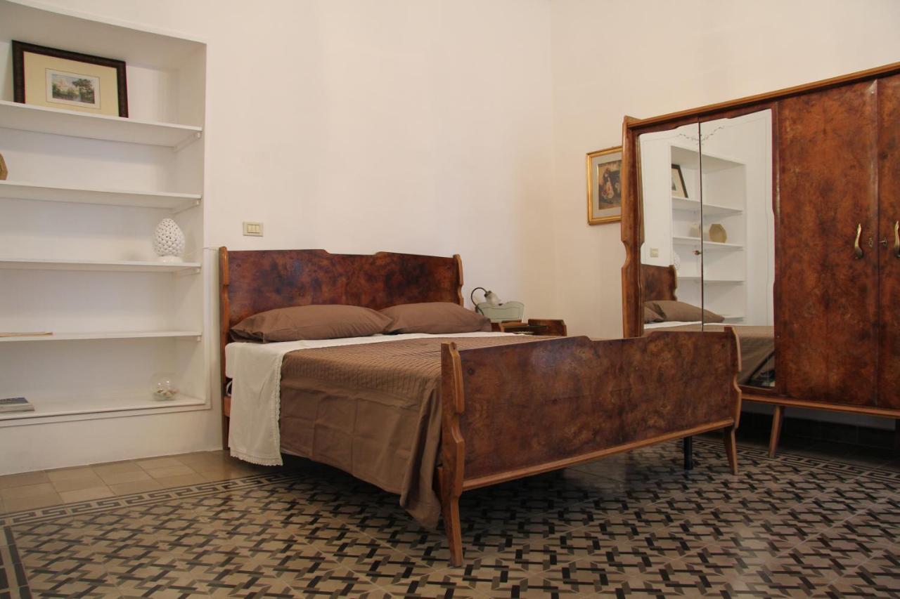 Casa Vacanza Icaros, Ortigia Hictoric Center, 200 Mt From The Beach 锡拉库扎 外观 照片
