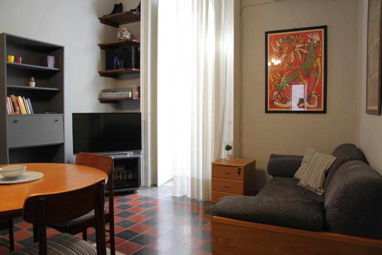 Casa Vacanza Icaros, Ortigia Hictoric Center, 200 Mt From The Beach 锡拉库扎 外观 照片